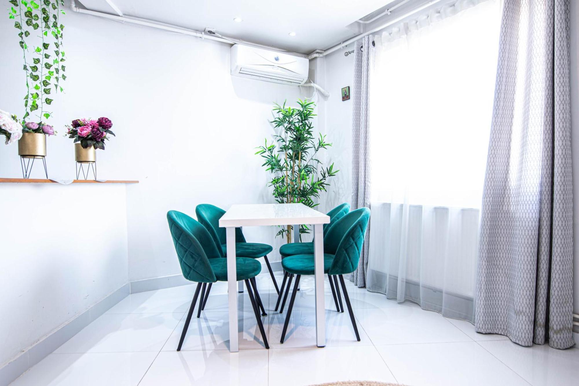 Apartament Near The Park Two Rooms بوخارست المظهر الخارجي الصورة